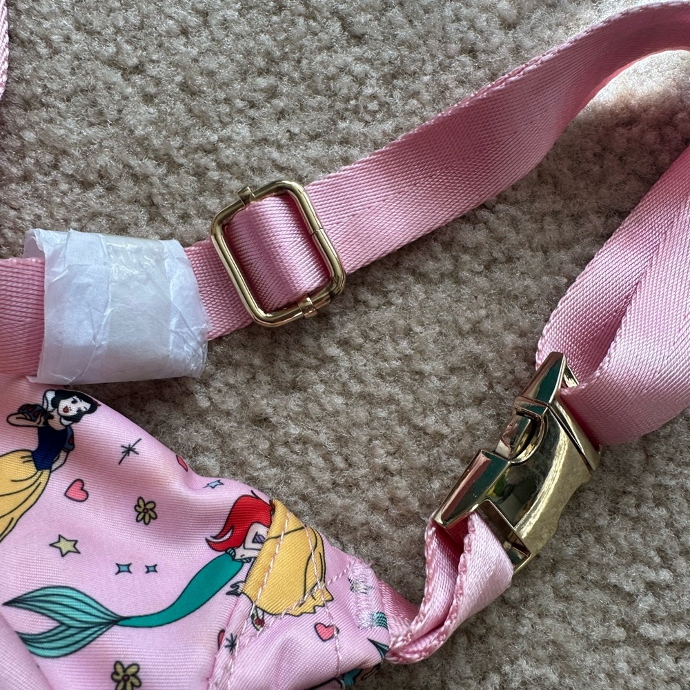 Stoney Clover Lane Disney - Never Stop Dreaming Princess Fanny bag - Picture 4 of 8